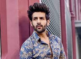 Kartik Aaryan attended a cancer prevention awareness drive ‘Nidarr Hamesha’ at Nanavati Hospital in Mumbai.