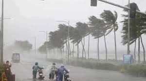 Storm Gerrit: UK weather warnings urge people to beware of strong winds and heavy rain across the country
