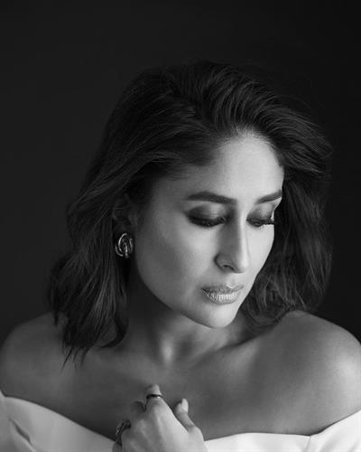 Kareena Kapoor Shared Latest Pictures