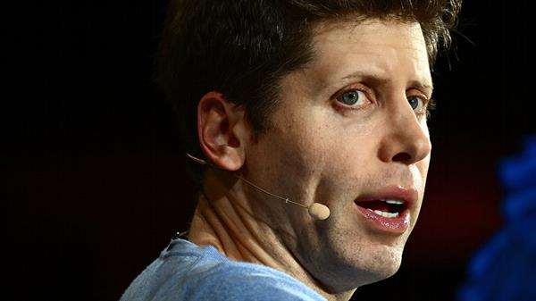  Microsoft Hires Former OpenAI CEO Sam Altman to Lead New Advanced AI Research Team